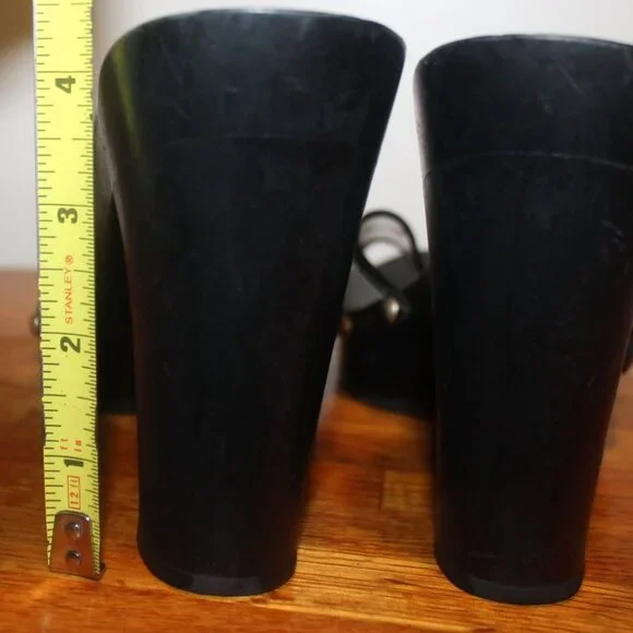 $195 Coach Cagney Wooden Heels Signature Turn Lock Sandals Slides 9.5 - Picture 7 of 8